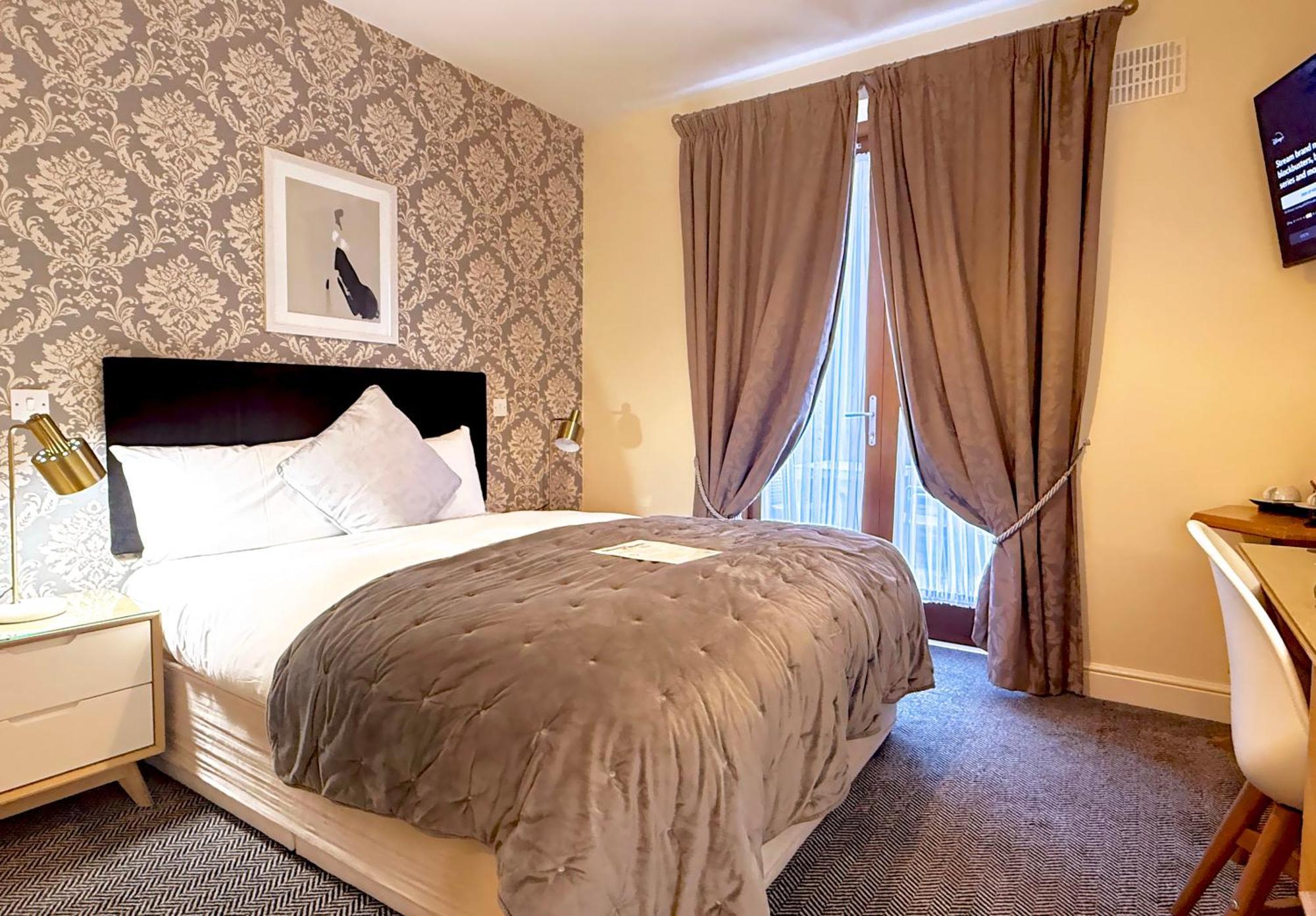 Baggot Court Townhouse — Photos 2